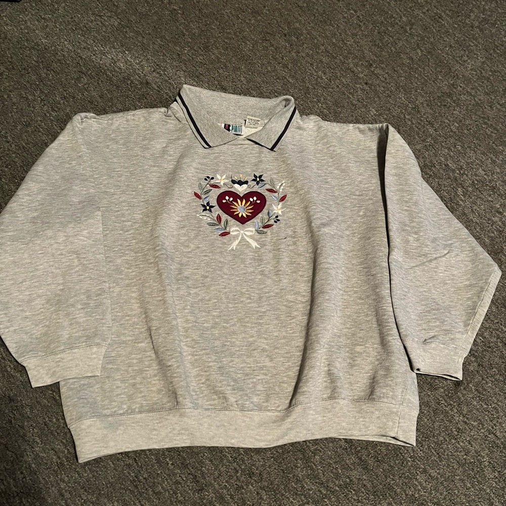 Sweatshirt